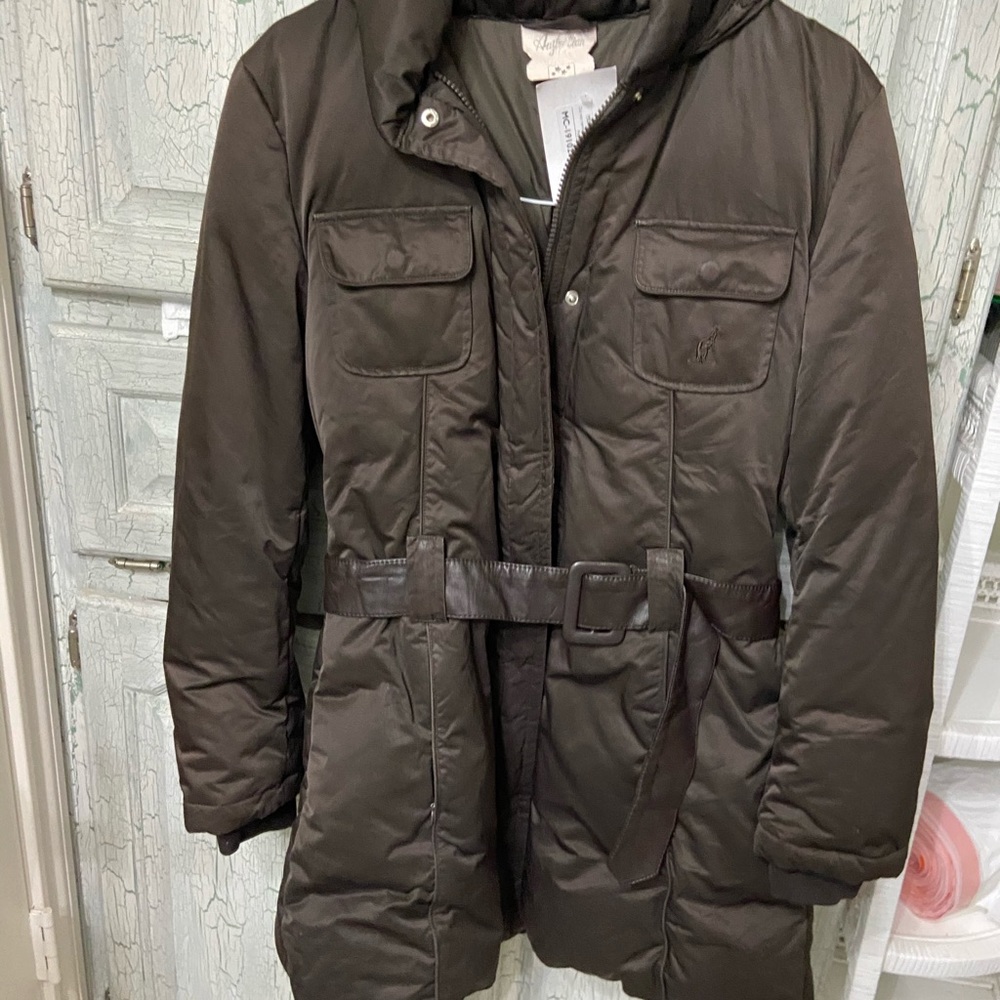 Vintage brown puffer jacket. Gorgeous chocolate color